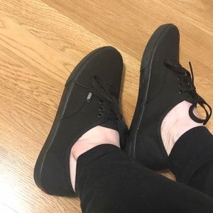 NEW Black Vans